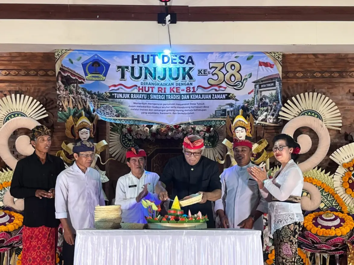Malam Kesenian HUT Desa Tunjuk ke-38 yang dirangkaikan dengan HUT ke-81 Kemerdekaan Republik Indonesia