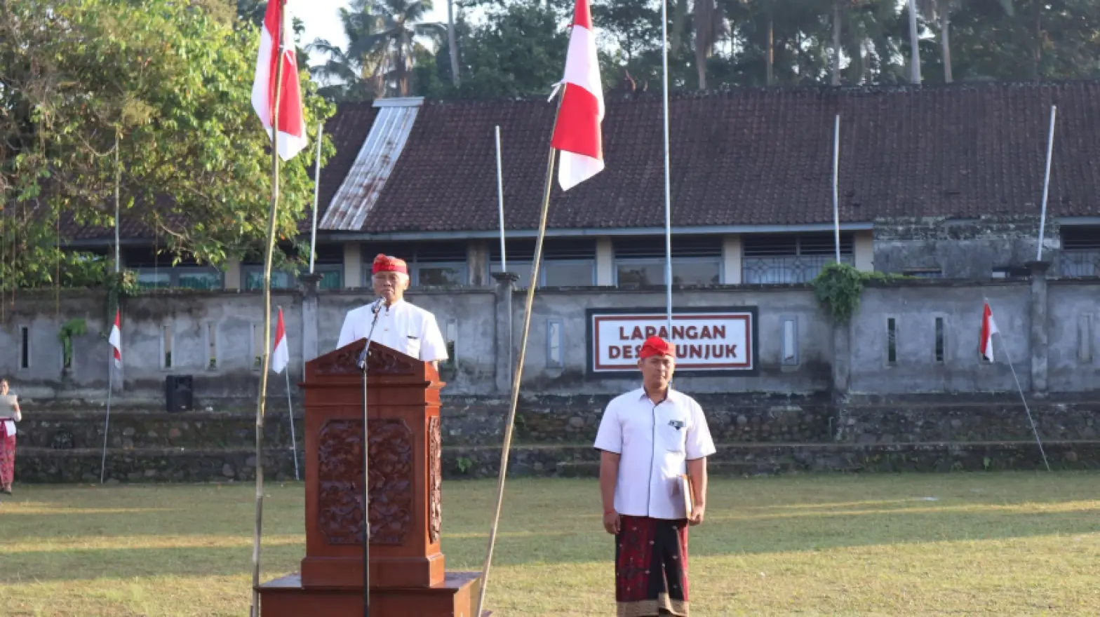 Upacara Bendera dalam rangka memperingati HUT ke-81 Kemerdekaan Republik Indonesia sebagai bentuk penghormatan dan rasa syukur atas kemerdekaan bangsa Indonesia.